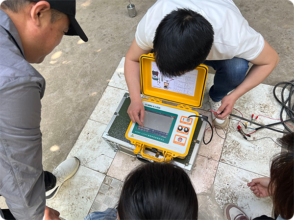 使用電纜故障測試儀進(jìn)行故障測距